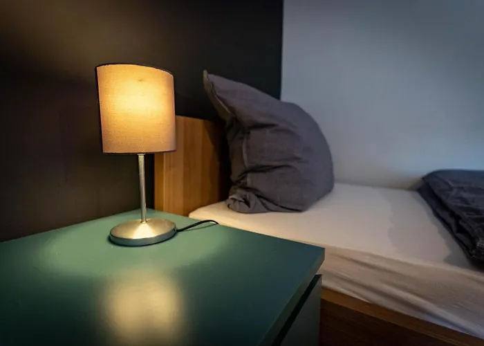 Gemuetliche 2-Zimmer Souterrain Wohnung
